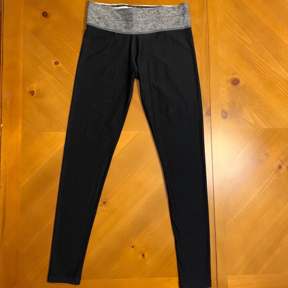 Victoria’s Secret reversible leggings